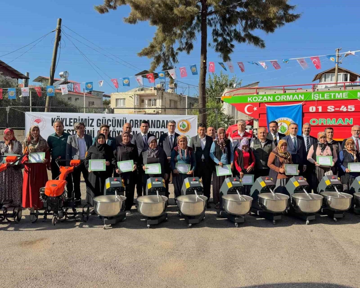 Kozan’da 27 kadına 840 bin liralık makine desteği