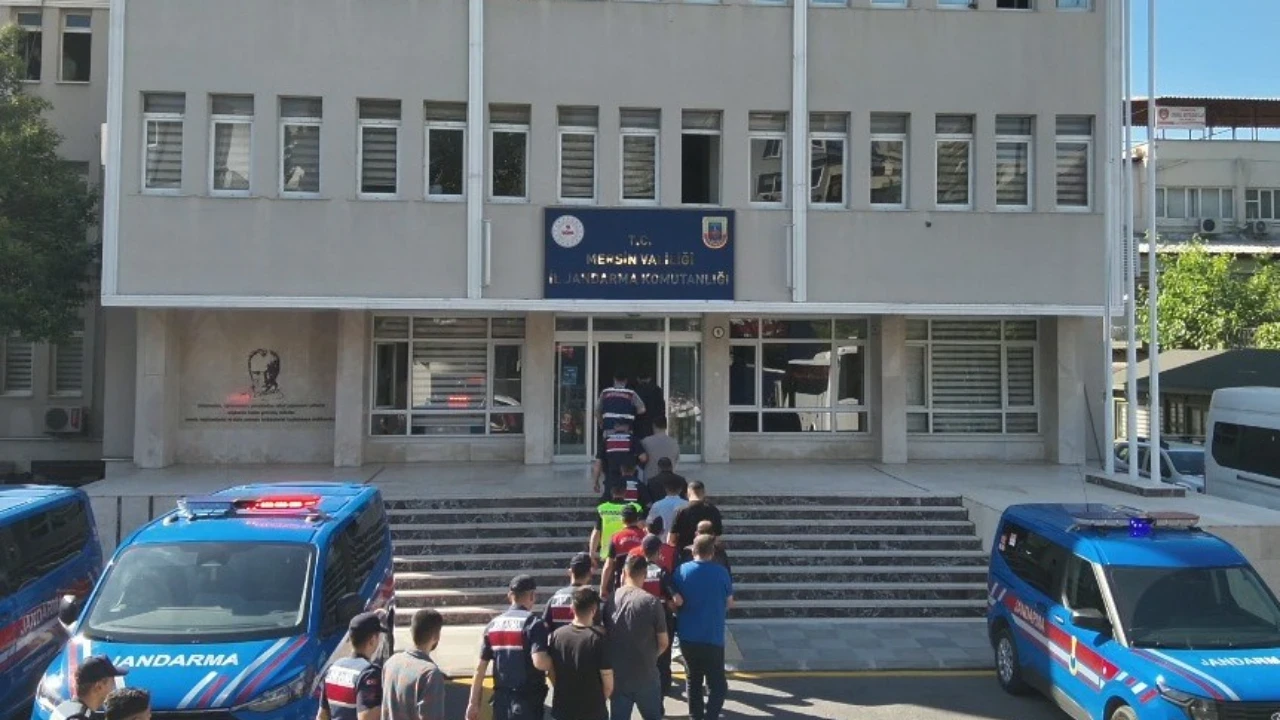Mersin merkezli 7 ilde yasa dışı bahis operasyonu: 28 tutuklama

