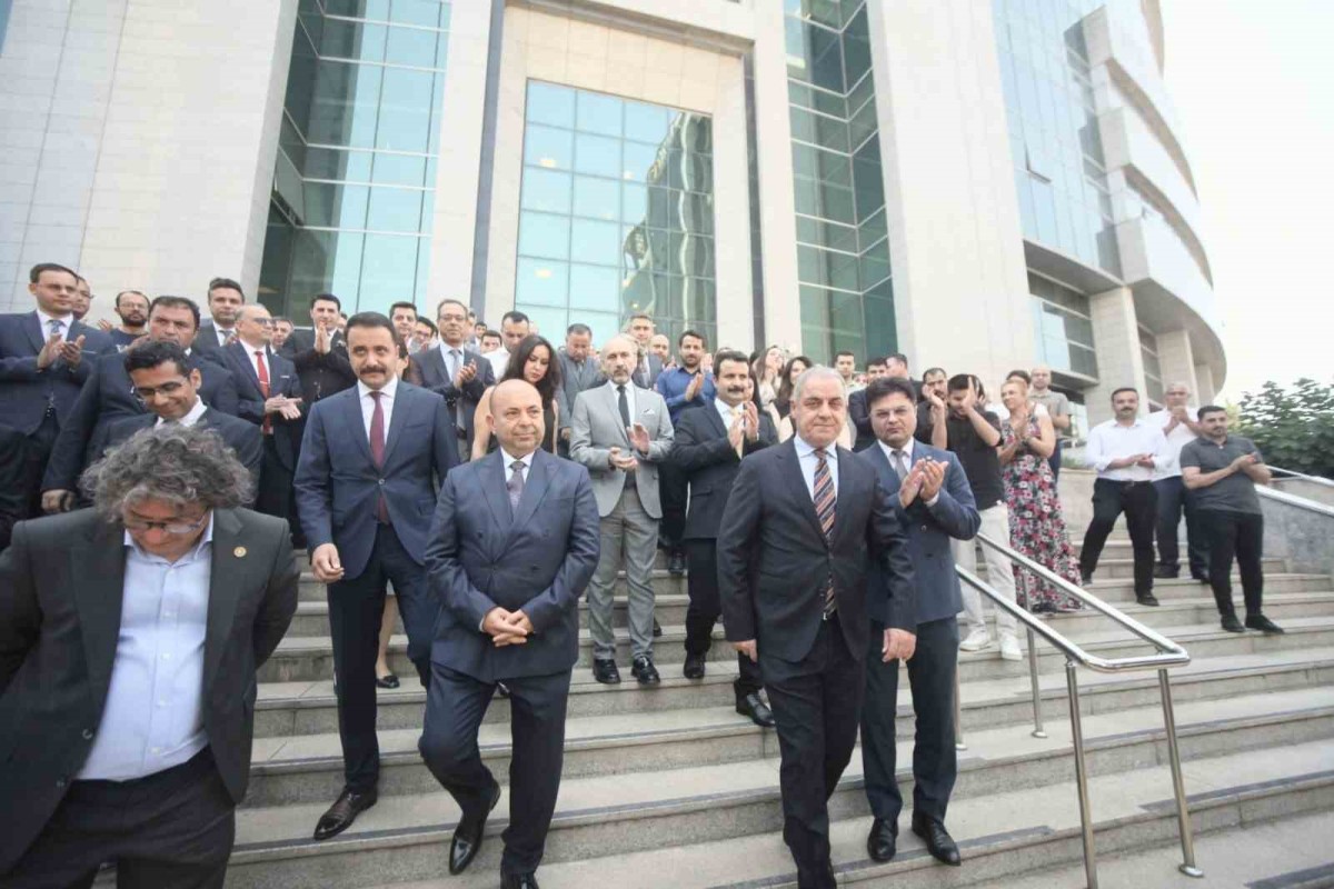 Mersin Cumhuriyet Başsavcısı Ahmet Çelikkol Adana’ya uğurlandı
