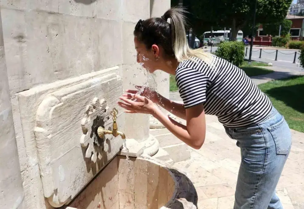 Adana’da sıcaklıklar yeniden yükseliyor: Hissedilen sıcaklık 50 dereceye yaklaşacak