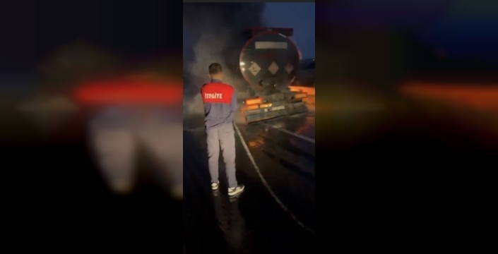 Osmaniye’de seyir halindeki fuel oil yüklü tanker alev aldı
