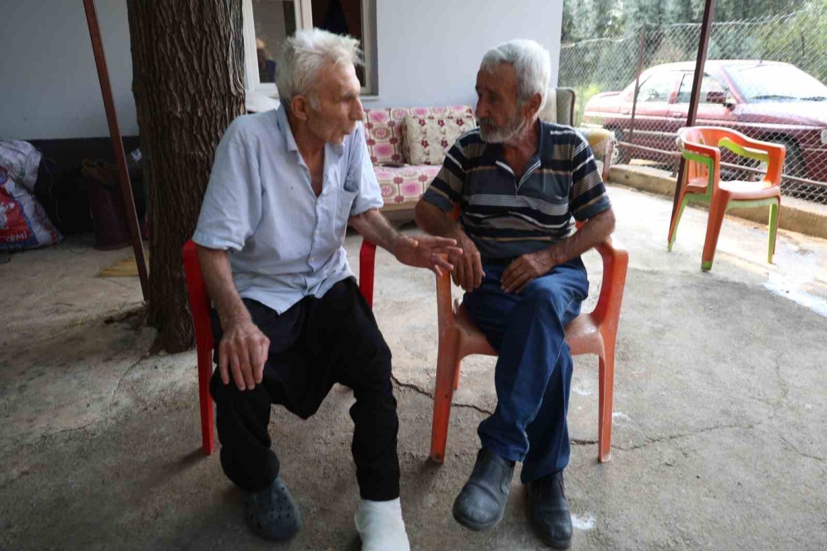 Yaşlı adamlardan örnek davranış