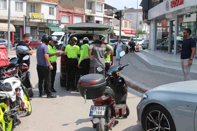 Kurallara uymayan motosiklet sürücülerine 1 milyon 266 bin TL ceza