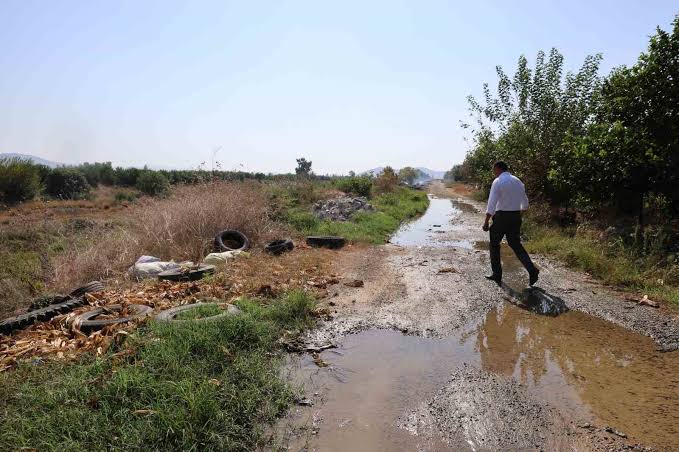 Adana’da Deliçay Deresi’nin çevresi çöplüğe dönüştü
