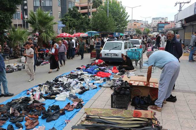 Adana’da bit pazarı cazibesini koruyor
