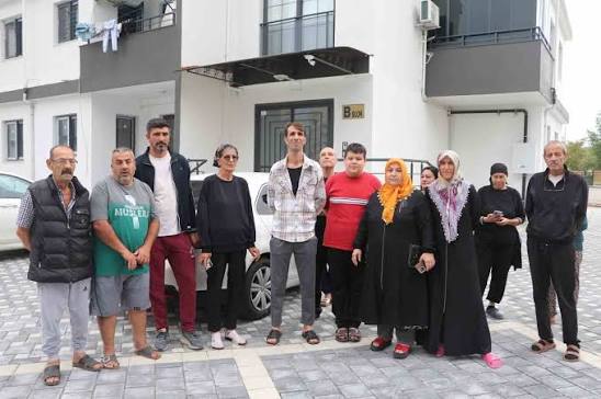 11 katlı binadaki asansör sorunu vatandaşı canından bezdirdi
